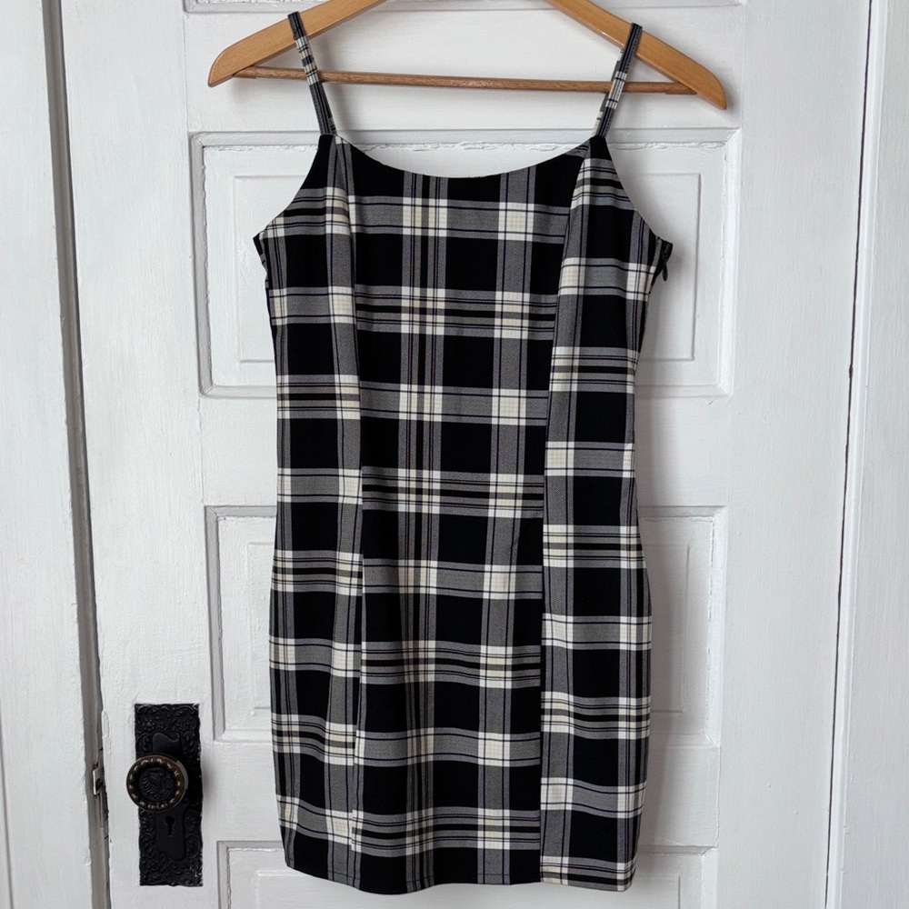 H&M PLAID MINI DRESS - Picture 2 of 8